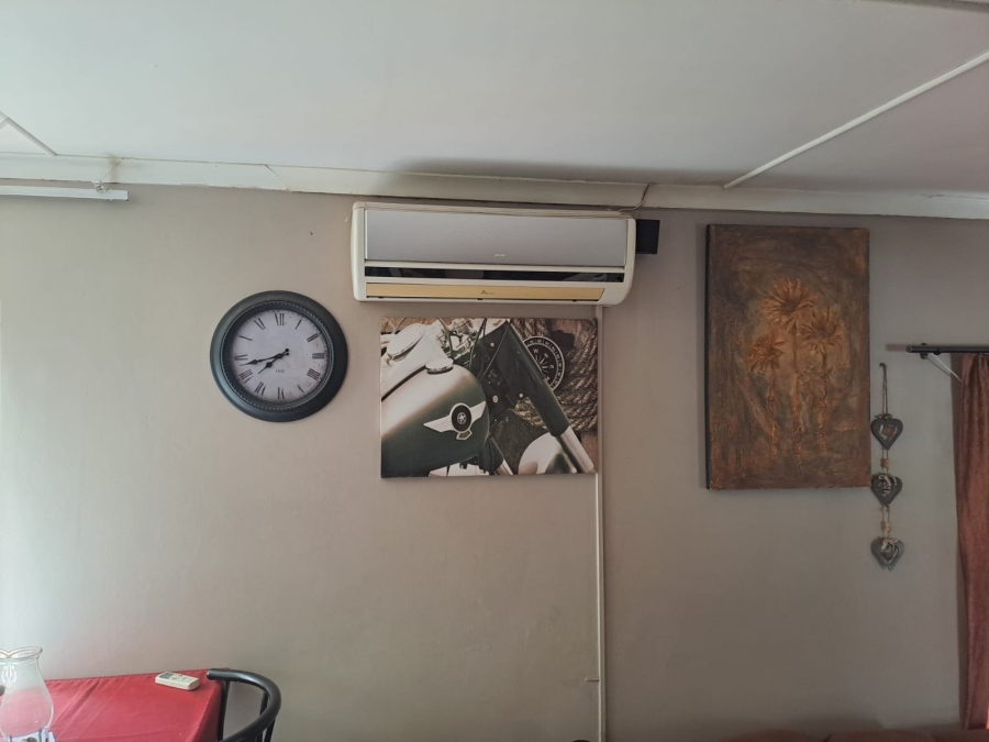 3 Bedroom Property for Sale in Nahoon Valley Park Eastern Cape